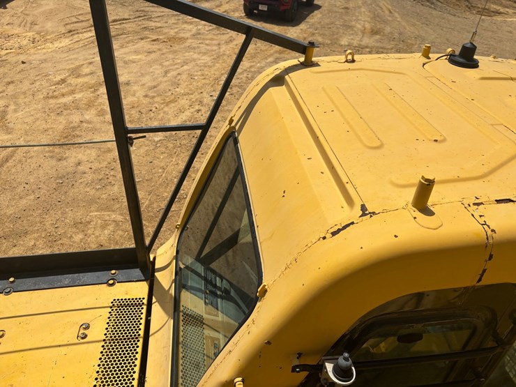 komatsu-pc200-lc-6le-image-67