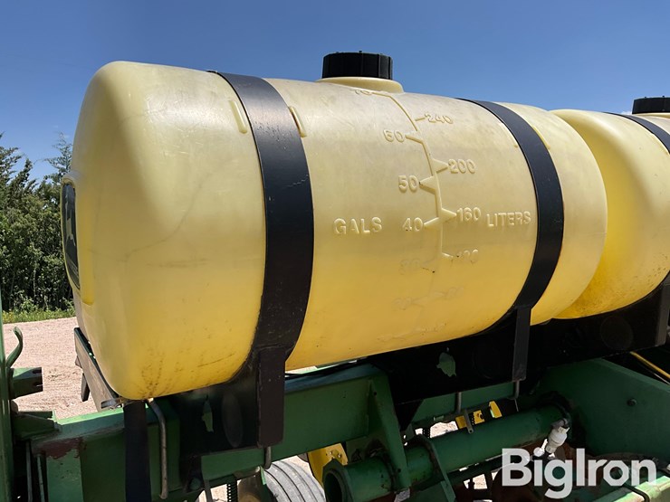 john-deere-7200-image-15