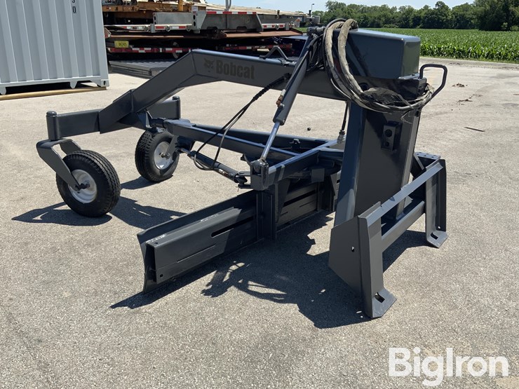 2020-massey-ferguson-730-image-7