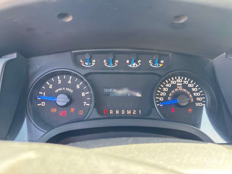 2014-ford-f150-image-16