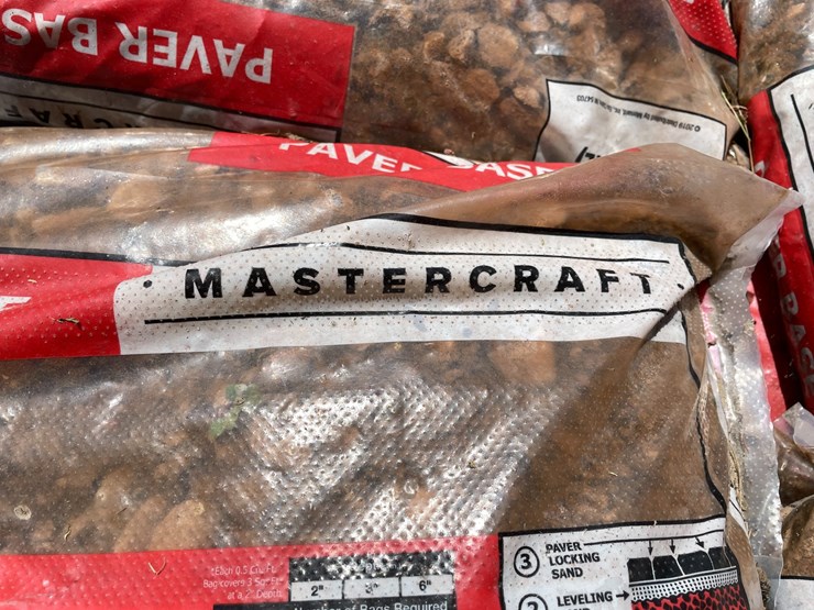 #7166-•-(13)-bags-of-mastercraft-paver-base-image-5