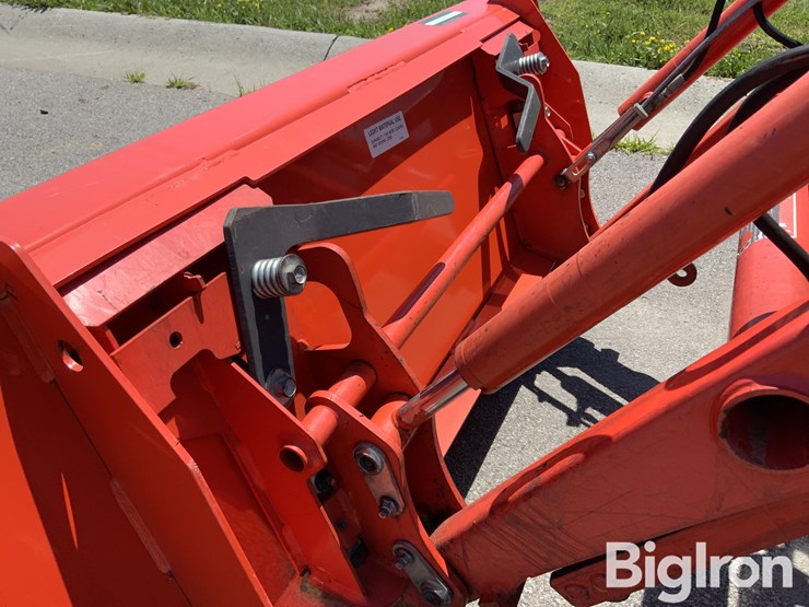 2020-kubota-lx2610hsd-image-12