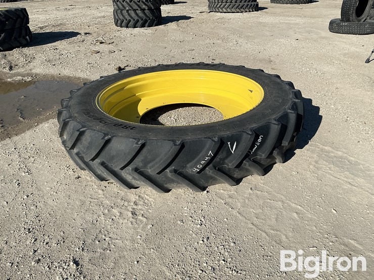 john-deere-7000-image-1