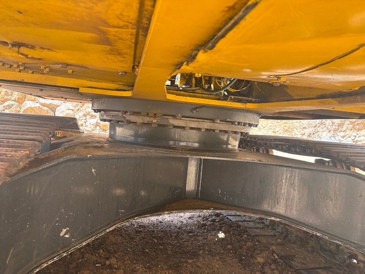 komatsu-pc200-lc-6le-image-85