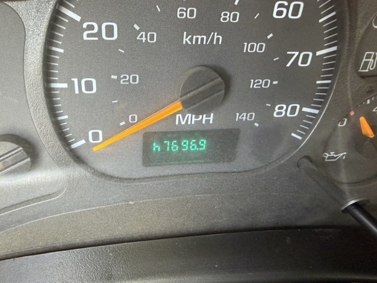 2006-chevrolet-c4500-4x4-service-truck-image-34