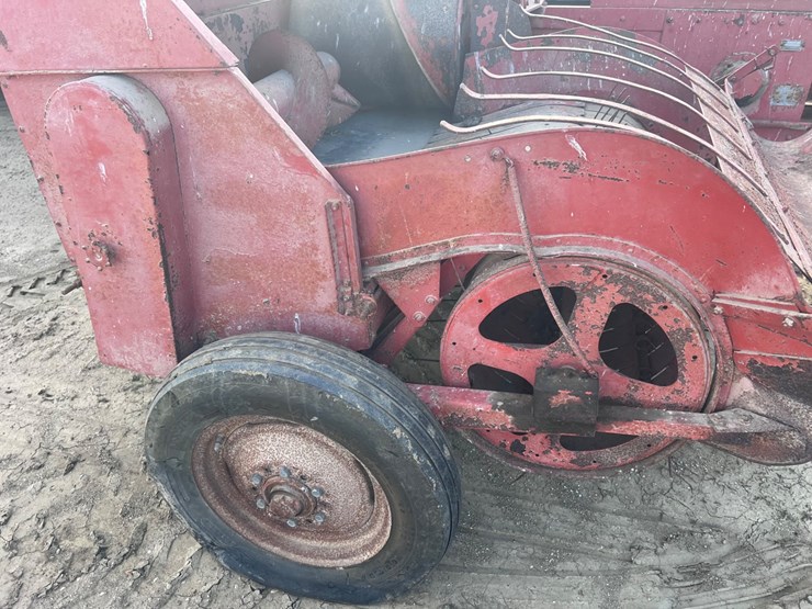 #5515-•-case-baler-image-10