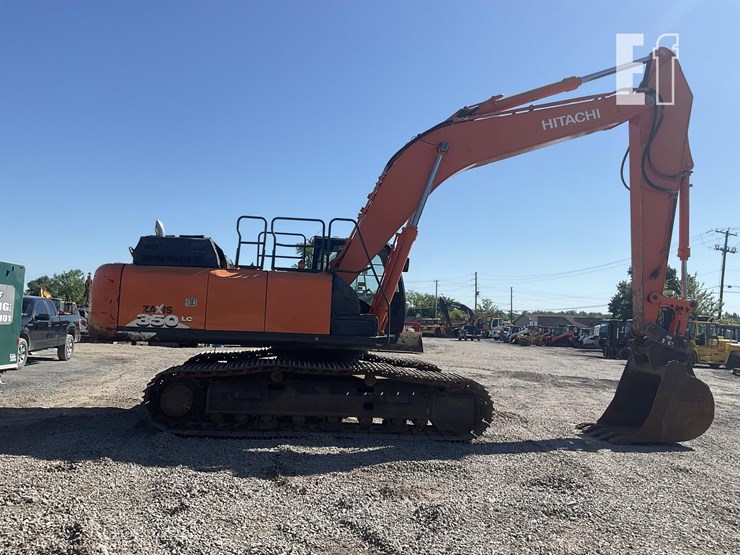 2018-hitachi-zx350-lc-image-5
