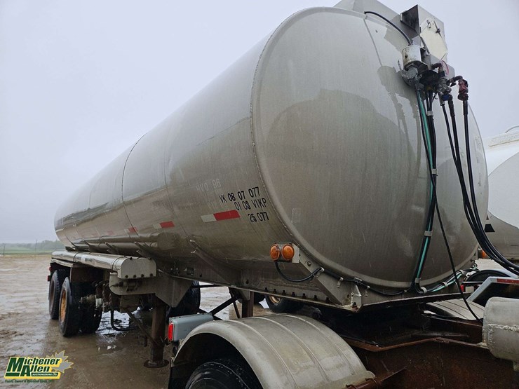 1980-westank-super-b-fuel-tank-trailer-image-9