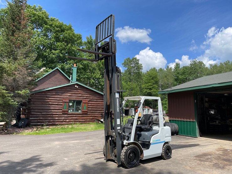 #6068-•-2016-5000lb-unicarriers-lp-forklift---low-hours!-image-31