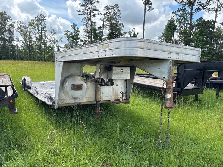 #36212-•-28ft-aluminum-gooseneck-trailer-|-no-title-image-3