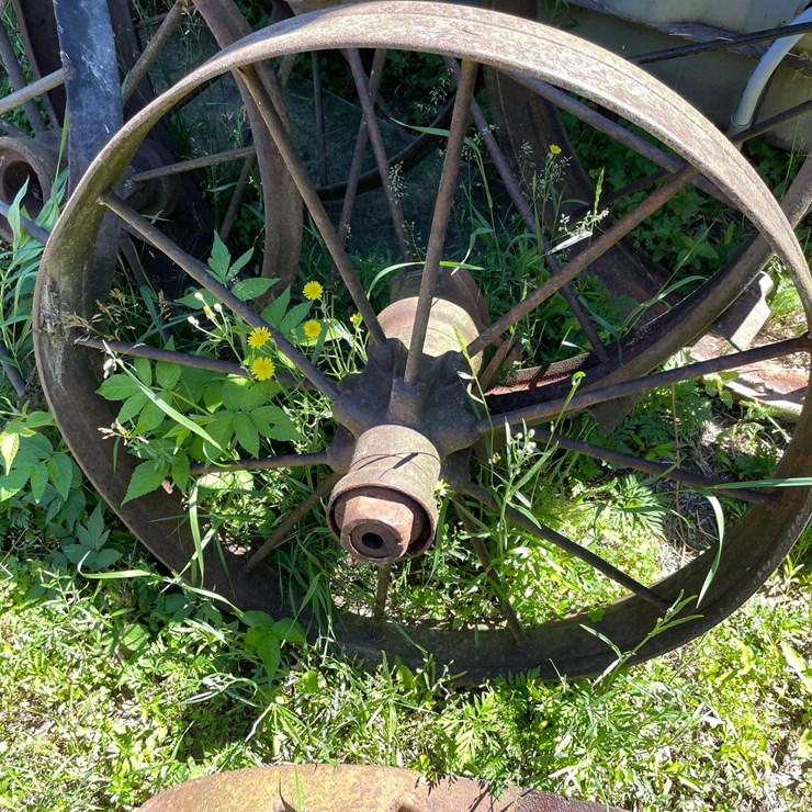 #7142 • Variety of Vintage Steel Wheels