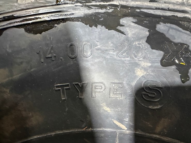 #1475-•-unused-michelin-14.00-20-tire-image-4