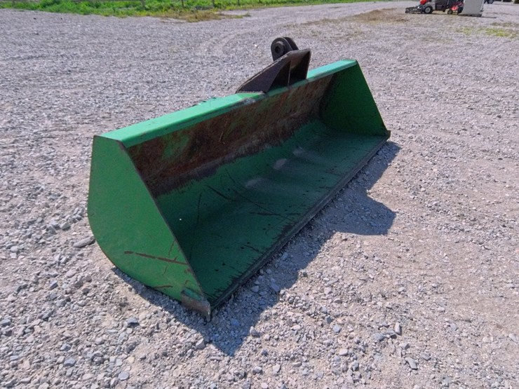 #2051-•-8ft-john-deere-bucket-with-excavator-attachment-image-4