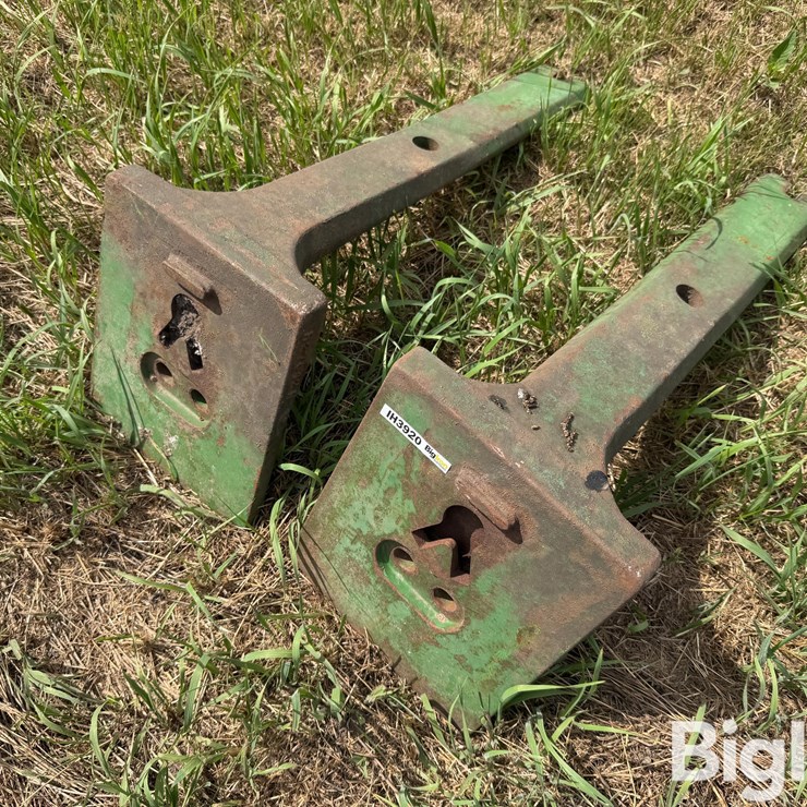 JOHN DEERE B