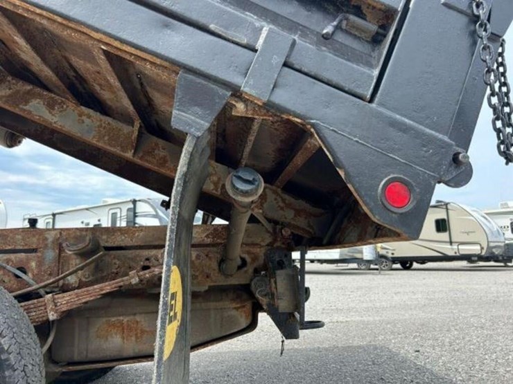 2002-ford-f550-image-44