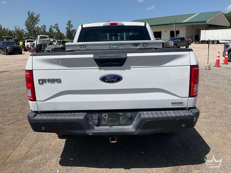 2016-ford-f150-image-19