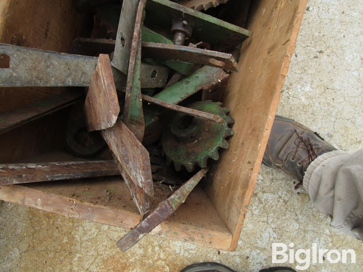 john-deere-14t-image-19