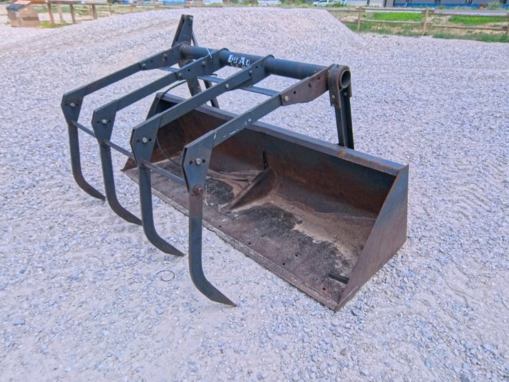 #2053-•-96-inch-bucket-with-grapple-image-2