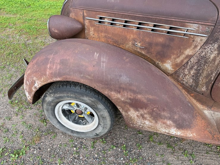 #1369-•-1936-terraplane-car-image-12