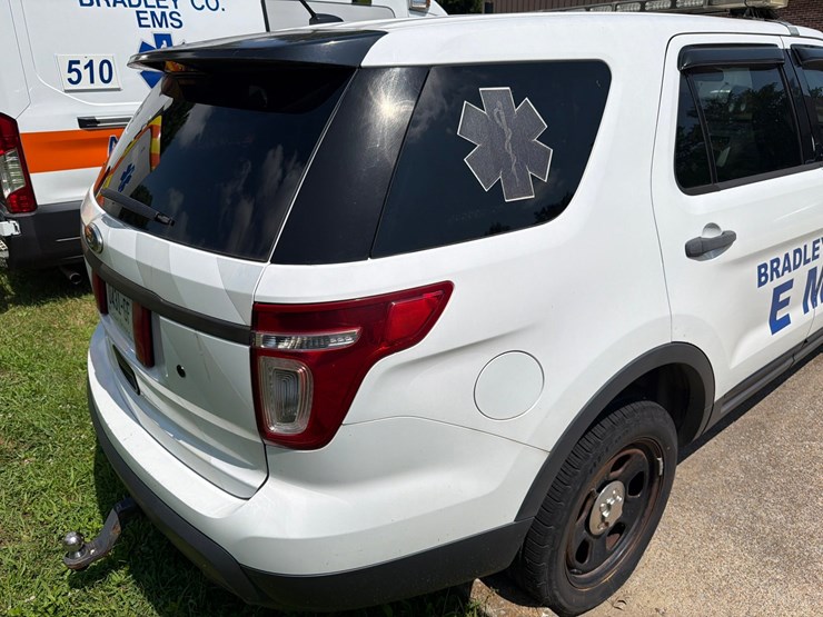 2012-ford-explorer-image-16