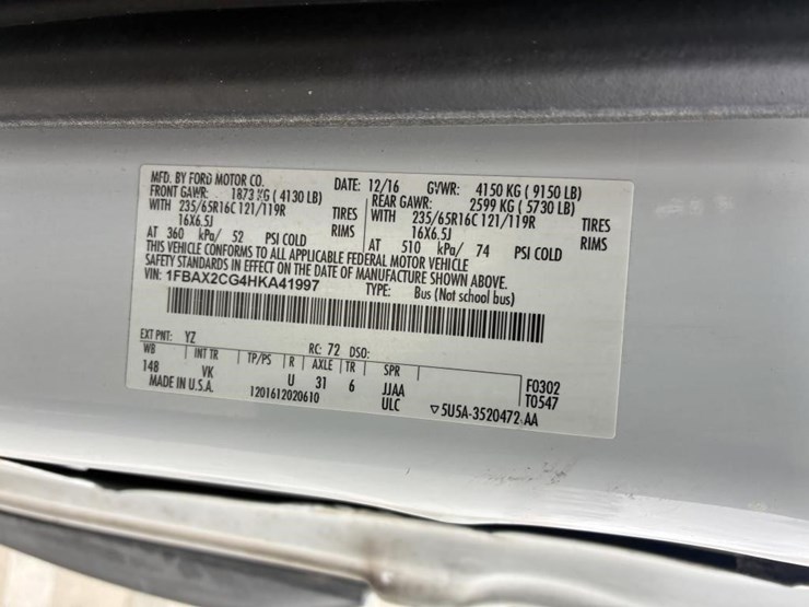 2017-ford-transit-image-23