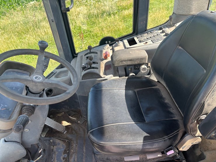 new-holland-lw170-image-61