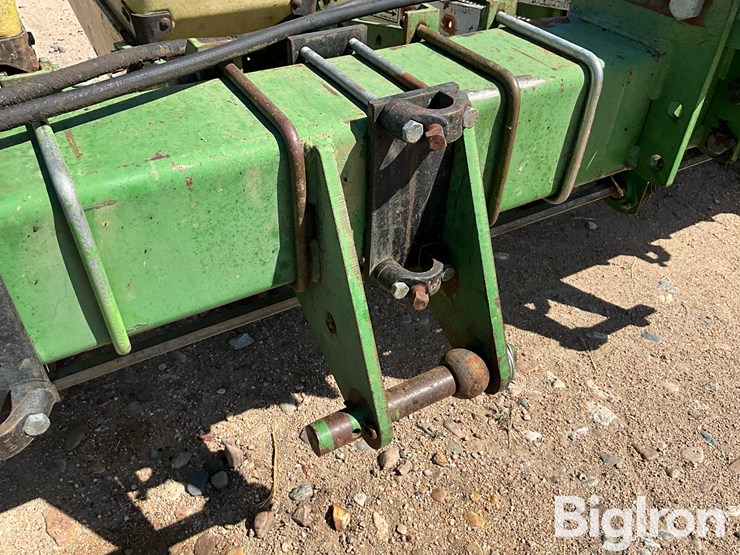 john-deere-7300-image-12