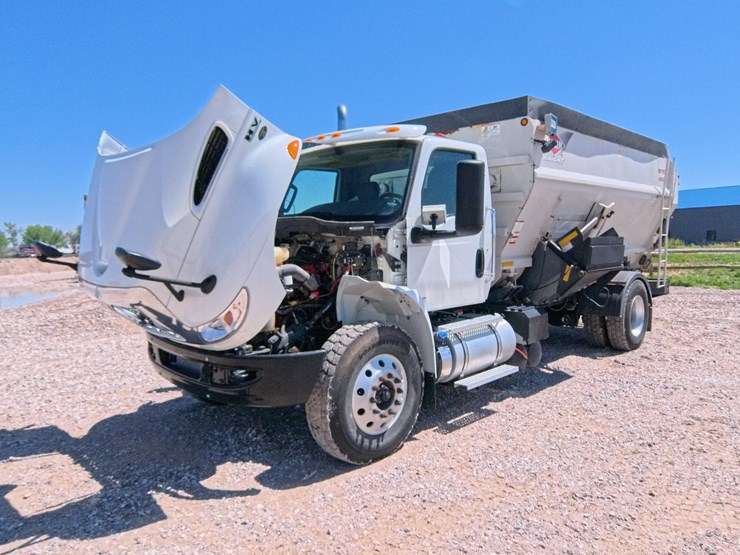 2022-kuhn-knight-4052-image-107