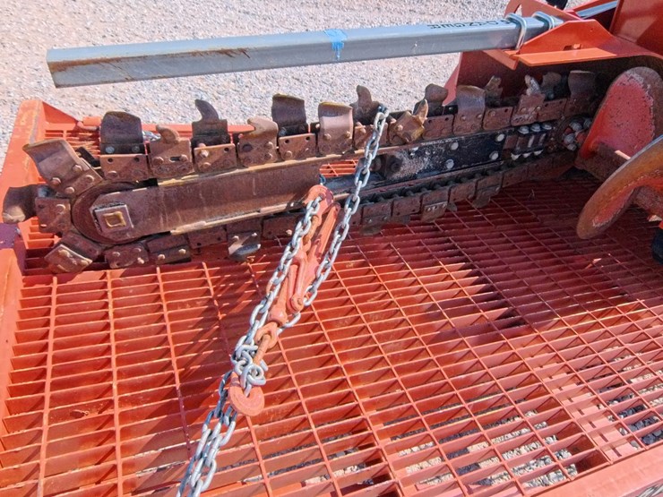 2022-ditch-witch-c24x-image-8