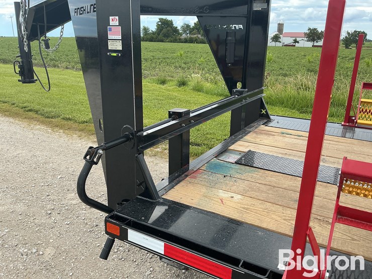 2016-finish-line-gooseneck-t/a-flatbed-trailer-image-16