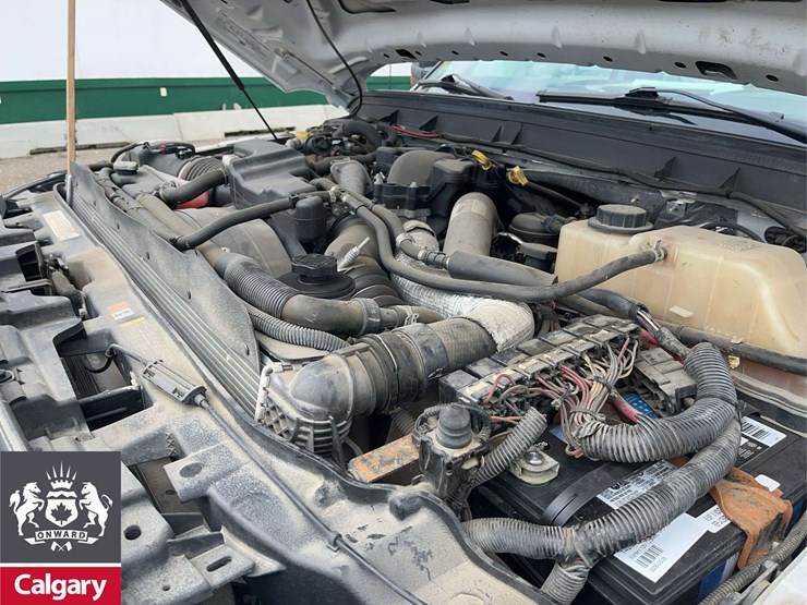 2015-ford-f550-image-25