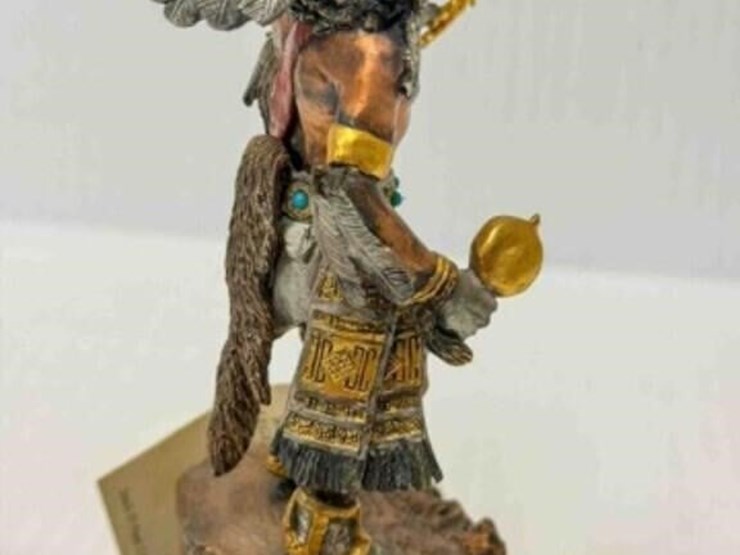 legends-sculpture-image-5