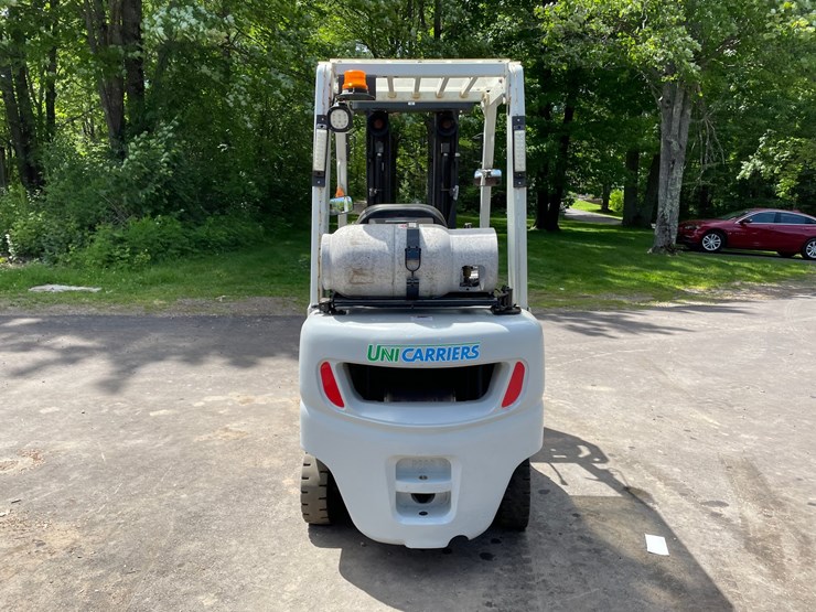 #6066-•-2016-4000lb-unicarriers-lp-forklift-image-4