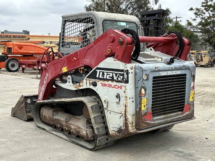 2019-takeuchi-tl12-image-4