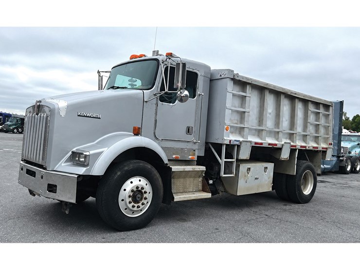 2002-kenworth-t800-image-1