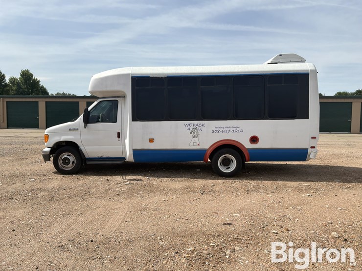 2006-ford-transit-image-8