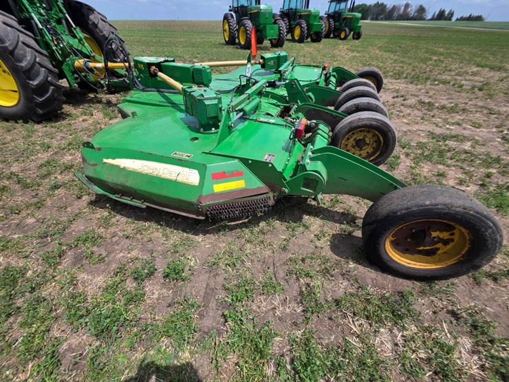 john-deere-r15-image-1