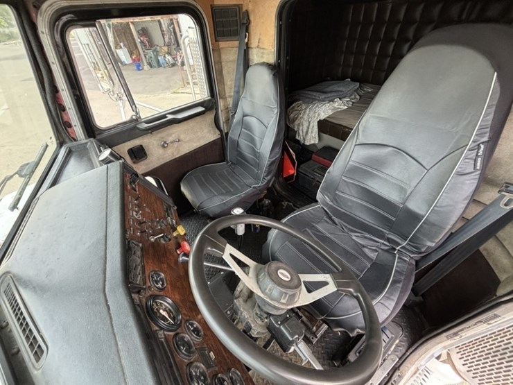 1989-peterbilt-377-image-43