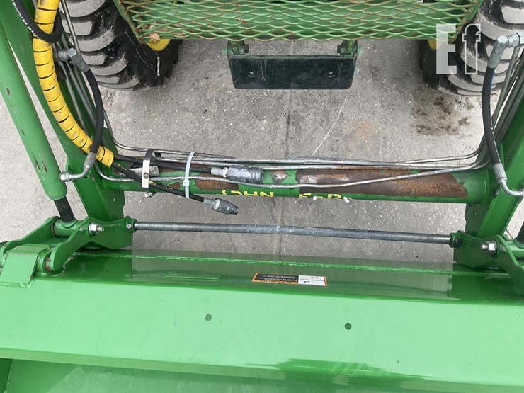 2020-john-deere-3025e-image-10