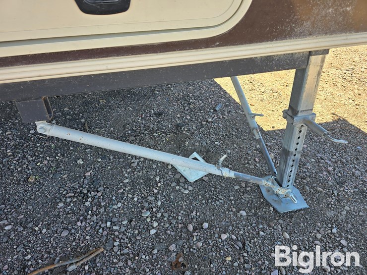 2015-forest-river-columbus-340rk-5th-wheel-camper-image-14