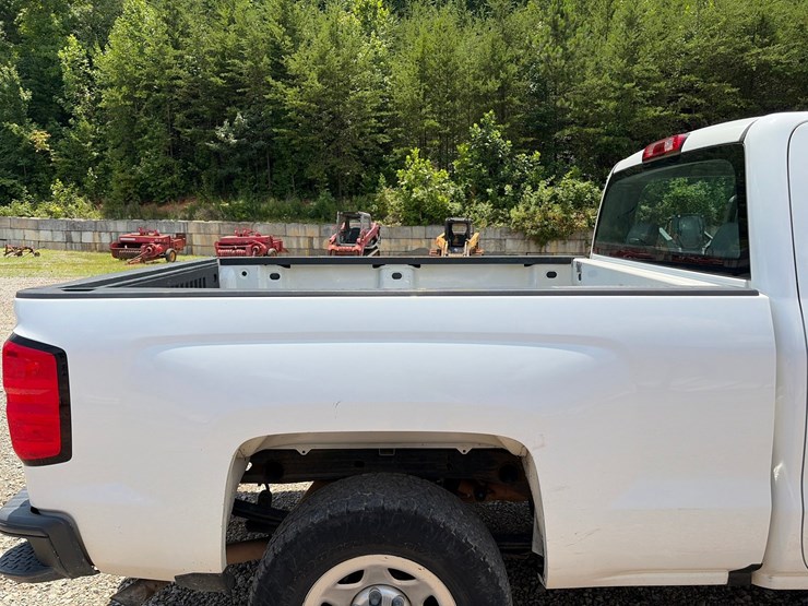 2016-chevrolet-silverado-1500-image-21
