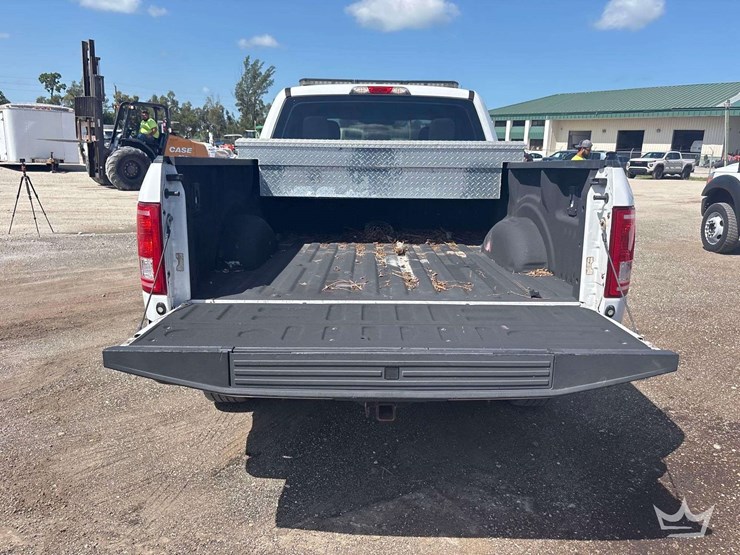 2016-ford-f150-image-21