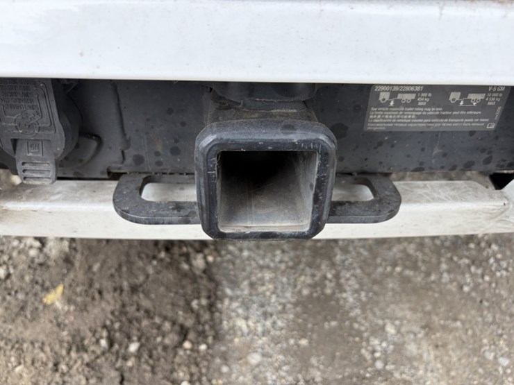 2019-chevrolet-tahoe-image-19
