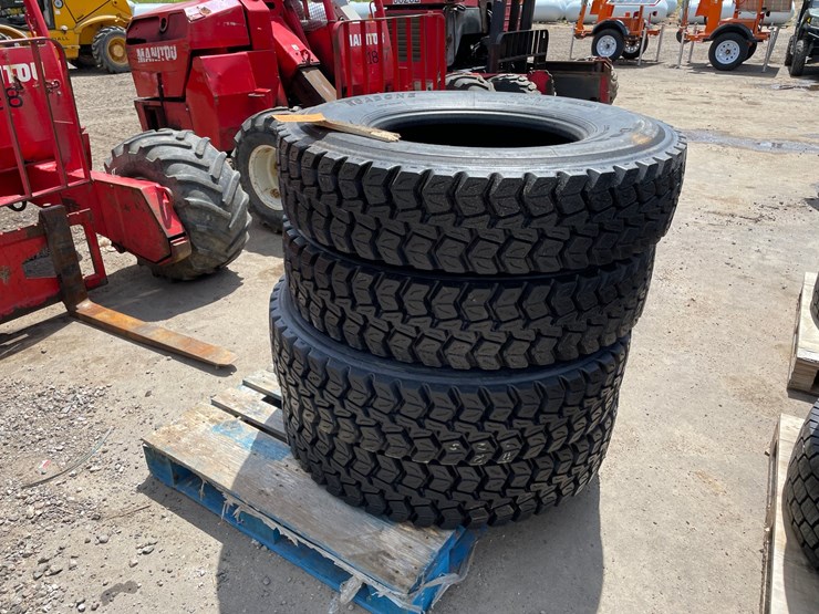#6512-•-set-of-(4)-semi-tires-image-1