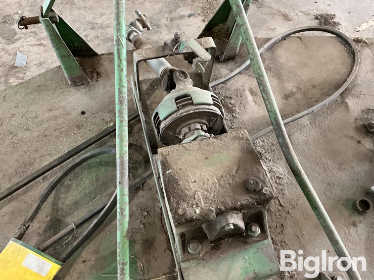 john-deere-84-image-16
