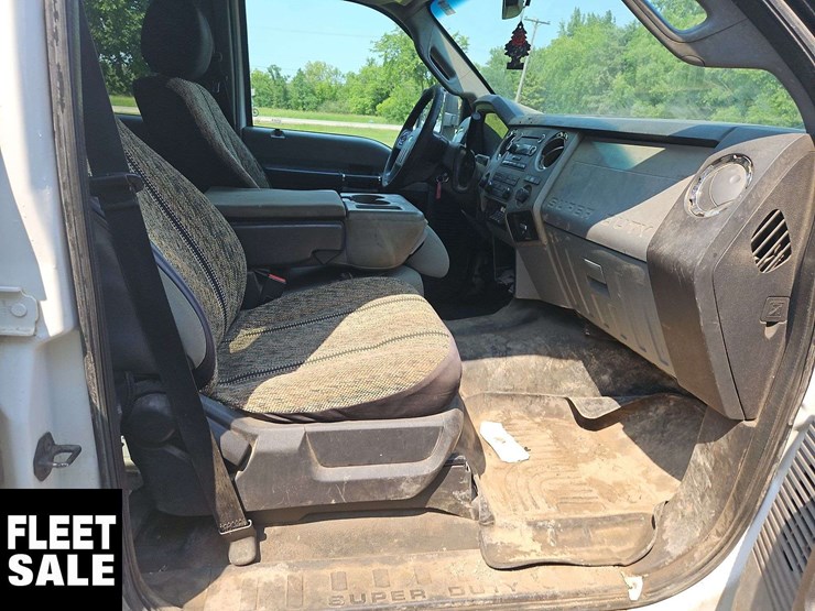 2015-ford-f350-image-26