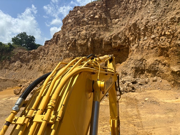 komatsu-pc200-lc-6le-image-44