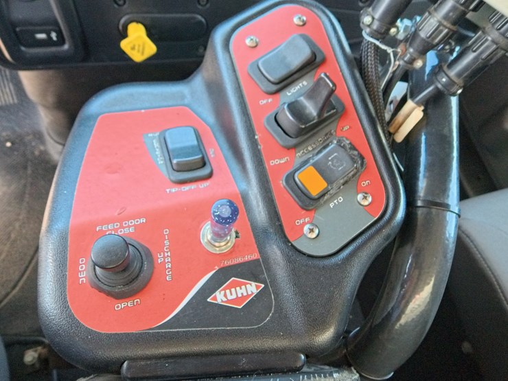 2022-kuhn-knight-4052-image-27