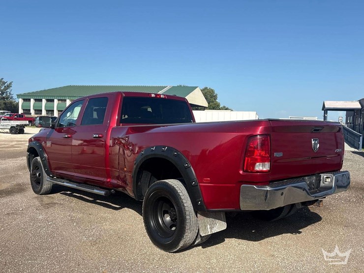 2011-dodge-ram-3500-image-4