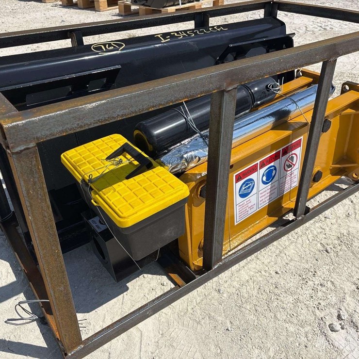 2026 AGT SSHH680 Hydraulic Breaker Skid Steer Attachment